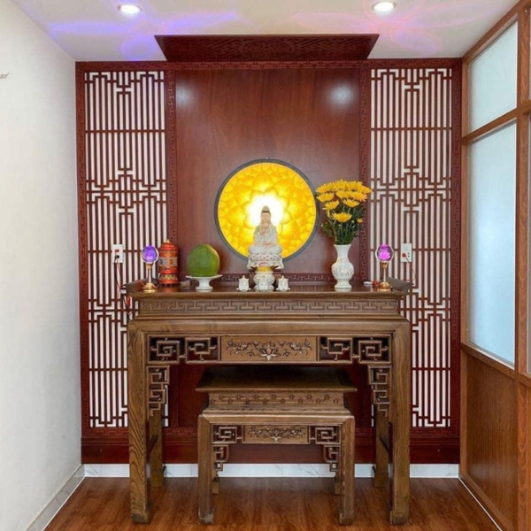 Gỗ dùng làm bàn thờ nên là gỗ mới, tránh sử dụng gỗ đã qua sử dụng 